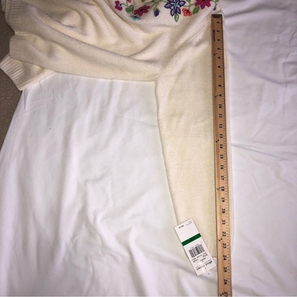 Chenille Knit Floral Embroidered Granny Sweater Ivory Cream Large Off White - Picture 8 of 10